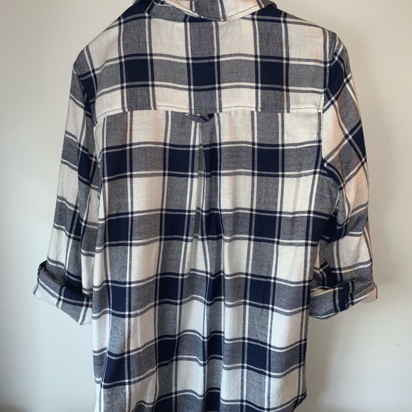 Boyfriend fit flannel button down - Picture 2 of 2